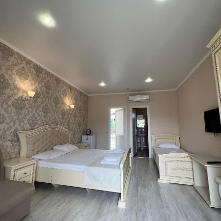 Отель Мэри New Athos Bagian luar foto